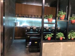 -时尚殿堂明星门店