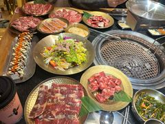 -韩烧牛中牛·甄选黑牛烤肉(黑金店)