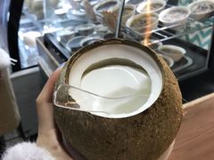 -椰爺爺·椰子冻砵仔糕