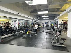 -健变健身俱乐部(前海天虹商场店)
