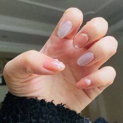 -吉吉靓甲美睫