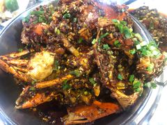 -凤凰路何眼镜香辣蟹(花果园店)