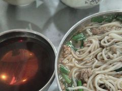 -正宗杨记普洱酸醋米线(总店)