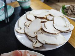 新鲜野生老人头菌-银同牦牛肉火锅