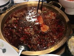 -小天鹅火锅·一线江景洪鼎旗舰店(洪崖洞店)