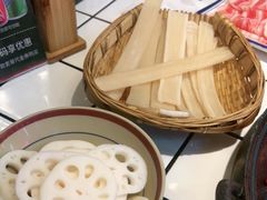 -巴卤社老火锅(财富店)