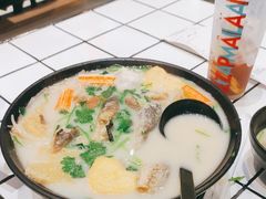 -肥汁米蘭香港米线(长宁来福士店)