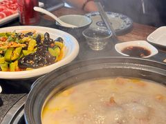 -大匠工房古船木艺术餐厅·猪肚鸡专门店(长白仙岛店)