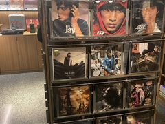 -黑胶星球(华发中城商都店)