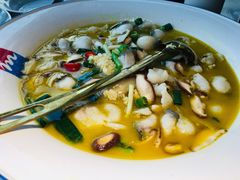 -蜜桃餐厅·伴山(湖滨商业街店)