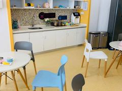 -戊辰亲子游泳俱乐部