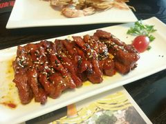 蜜汁烤梅花肉-辛德勒啤酒德餐厅