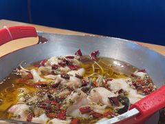 -渝信川菜 · 川味家常菜(财富购物中心店)