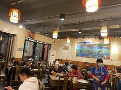 大堂-肖肖酸萝卜鱼火锅(总店)