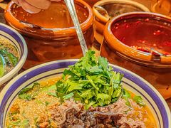 -云阿蛮云南生烫牛肉米线(奉贤路店)