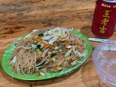-蚝哥花姐湛江烤生蚝(美丽湾市场店)