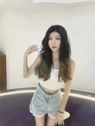 -丝语萱形象