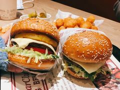 -The Habit Burger Grill 哈比特汉堡(复兴soho店)