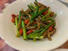 -老梅园大虾城(八一桥店)