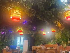 -茅台镇网红溶洞餐厅·茅帮菜馆
