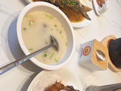 -梅利汴京烤鸭•开封豫菜地标店(东大街店)