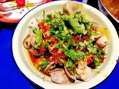 冒花甲-马路边边火锅串串(观前街店)
