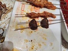 -小董哥烤串·爆汁大油边(故宫店)
