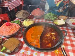 -赵美丽·重庆社区火锅·直营店(火车东站·中豪国际店)