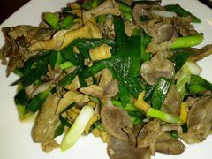 大蒜炒鸡杂-侬佳蒸菜馆(听潮店)