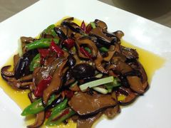 双椒牛肝菌-辣螃铠盆盆蟹大排档(海昌店)