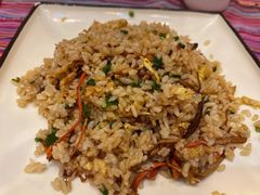 -香巴拉云南餐厅(华莱坞店)