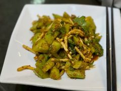 -瑞丰园庭院餐厅·白族传统家常菜
