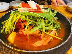 土豆排骨火锅-喇喇排骨火锅·传统韩式脊骨汤(望京西园总店)