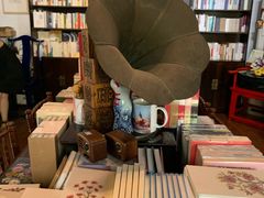-荒岛书店(黄县路店)