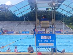 -越秀山游泳场