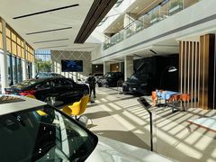 -上海宝信宝马4S店