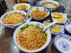 -李记热干面· 襄阳牛肉面