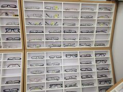 -李医生眼镜工作室