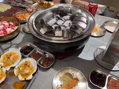 -围炉肉舍•炭烤活鳗•丹东海鲜烤肉(步行街店)