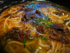 -花溪巷牛肉粉(泉城路店)