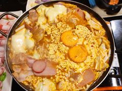 泡菜五花肉锅-炙韩料理·部队锅专门店