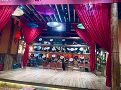 -老滇山寨•云南特色菜•地方菜•民族风情歌舞表演(金碧店)