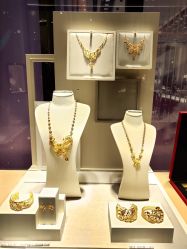 -周大福CHOW TAI FOOK(欧亚卖场店)