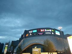 -杭州滨江宝龙城