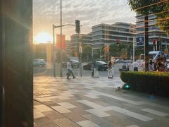 -星巴克臻选(上海虹桥新天地三店)