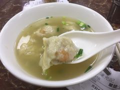 淨雲吞-陈光记烧腊店(罗保博士街店)