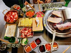 -围炉肉舍•炭烤活鳗•丹东海鲜烤肉(步行街店)