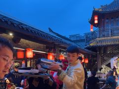 -小龙翻大江文化火锅(宽窄店)