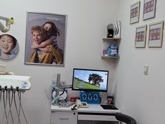 -瑞尔齿科(颐堤港诊所)