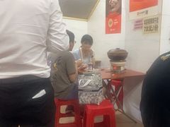 -威邵鸡煲(西华路总店)